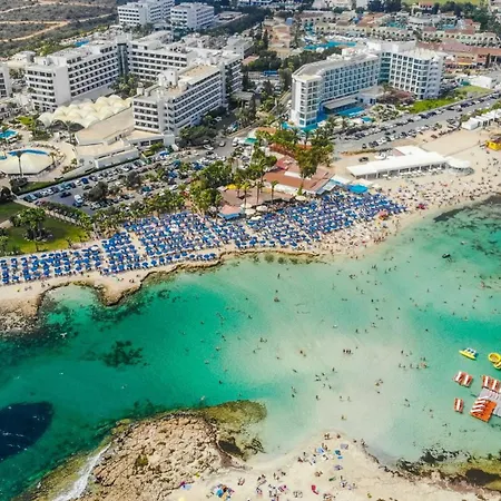 Nightpulse Central - 3 Min To Beach Apartment Ayia Napa